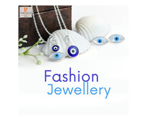Discover the Hottest Jewelry Fashion Trends: Stay Stylish and On-Trend!