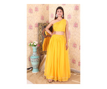 Dress up in elegance with fashionable top skirt for ladies