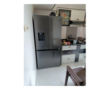 Offering a specious 2 BHK furnished flat for sale in Borivali East.
