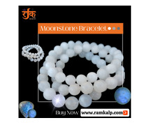 Glowing elegance | Buy Moonstone Bracelet Online
