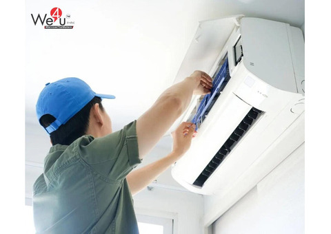 Air conditioner repair technician