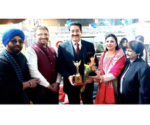 Sandeep Marwah Applauded for His Exemplary Contribution to Education & Entertainment Industry