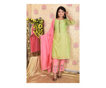 Explore The Perfect Kurta Set for Women For Style Statement