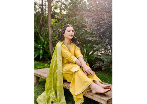 Chic Festival Dresses for Ladies: Stylish Looks to Shine At SHREE