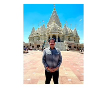 Sandeep Marwah Visits Swaminarayan Akshardham in Robbinsville Advocates for Global Peace Through Art