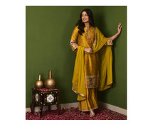 Flat 25% OFF On Festive Collection