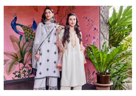 Elegant Ethnic Wear For Women – Shop Online At SHREE