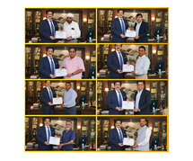 Sandeep Marwah Presents Membership of Indo-Australia Cultural Forum to Delegates from AMON Business