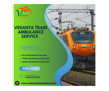 The Crew at Vedanta Manages Transit with Patience in Bhopal in a Train Ambulance