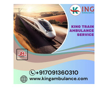 King Train Ambulance in Indore provides faster transit with a health team included