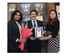 Dr. Sandeep Marwah Honoured by Renowned Music Company for Championing Indian Art, Culture